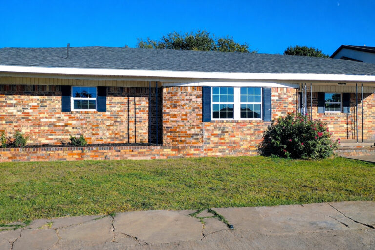 916 N LEE ST ALTUS OK 768x512